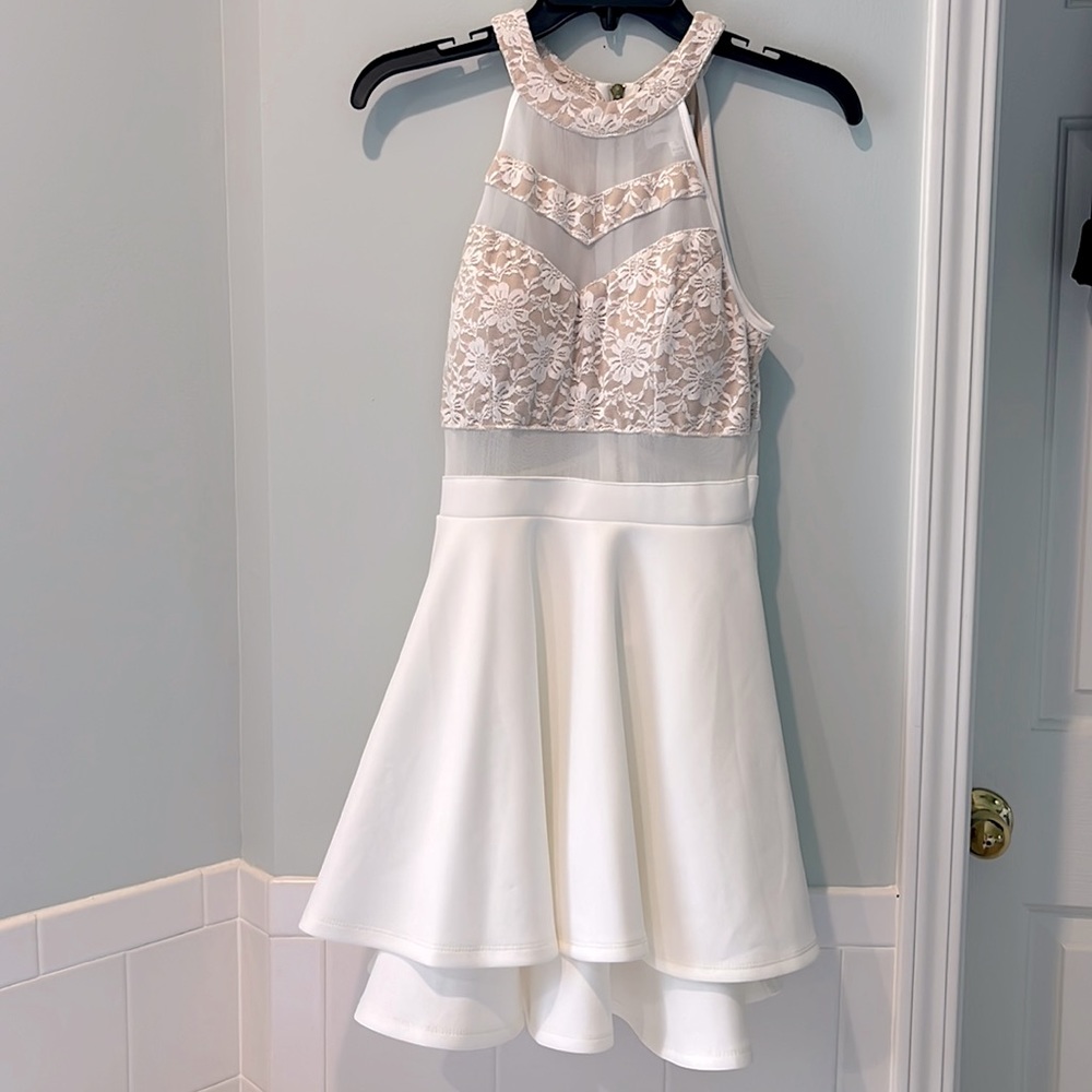 emerald sundae dress, Junior small, von maur, lacy cream & nude, cotillion hoco